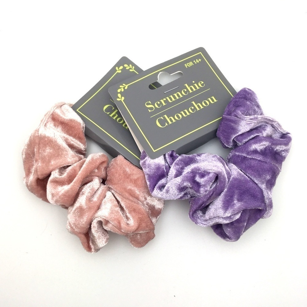 Velvet Pearl Scrunchies Set of 2